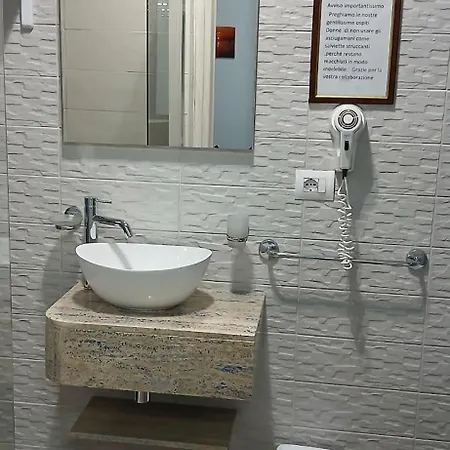 Couette-café Brezza Marina Sant Isidoro (Apulia)