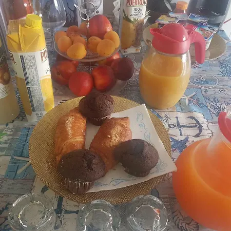 Bed and breakfast Brezza Marina Sant Isidoro (Apulia)