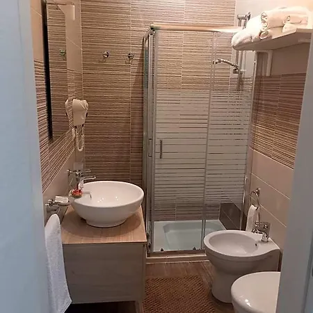 Brezza Marina Bed and Breakfast 3*