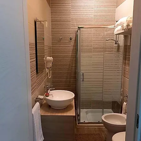 Bed & Breakfast Brezza Marina Sant Isidoro (Apulia)
