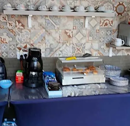 Bed and Breakfast Brezza Marina Sant Isidoro (Apulia)