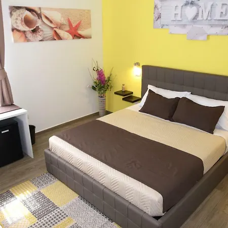 Bed & Breakfast Brezza Marina Sant Isidoro (Apulia)