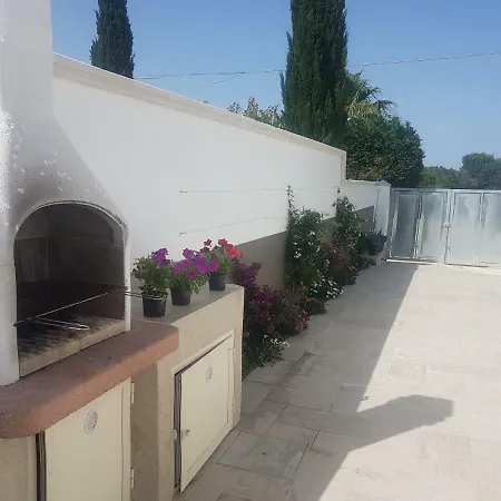 Brezza Marina Bed & Breakfast 3*