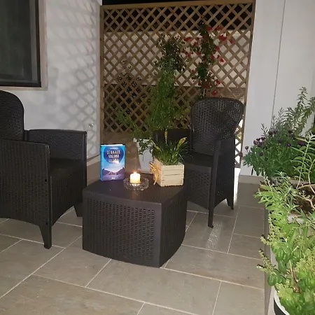 Bed & Breakfast Brezza Marina Sant Isidoro (Apulia)